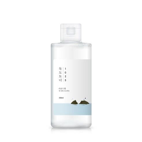 ROUND LAB 1025 Dokdo Toner 6.76 Fl Oz, Oil Control and Reduces Excess Sebum, Gentle Exfoliating Facial Toner, Deep Sea Water for Moisturization, Soft Finish Without Stickiness, Korean Skin Care
