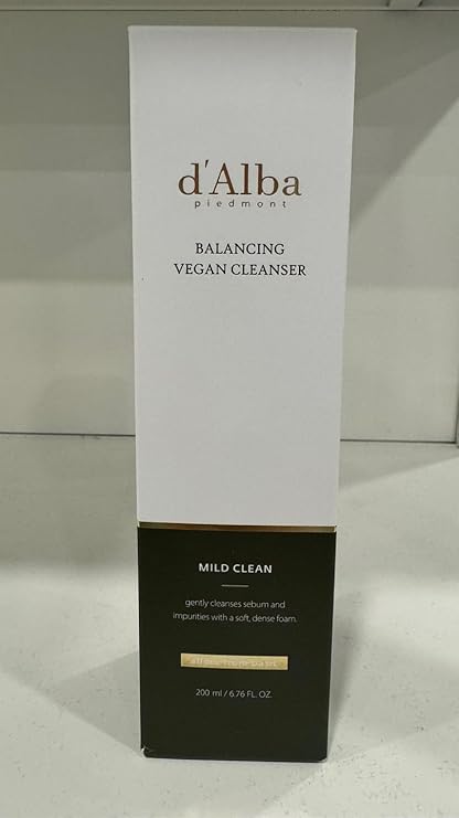 d'Alba Mild Skin Balancing Vegan Cleanser 200ml